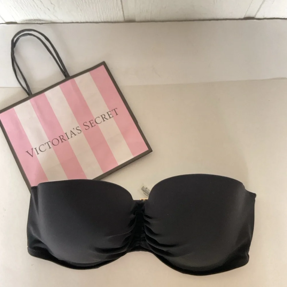 Victorias Secret Black Strapless Bikini Top Size  36DD NWOT
